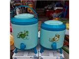 Tìm nhà phân phối bình giữ nhiệt nhựa việt nhật có vòi rót và quai xách tiện dụng.